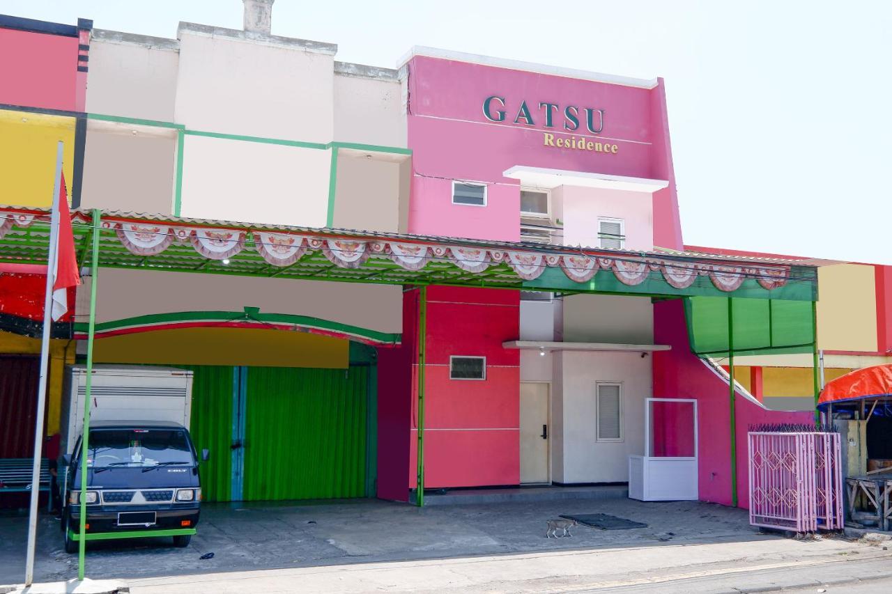 OYO 1815 Gatsu Residence Semarang Exterior foto