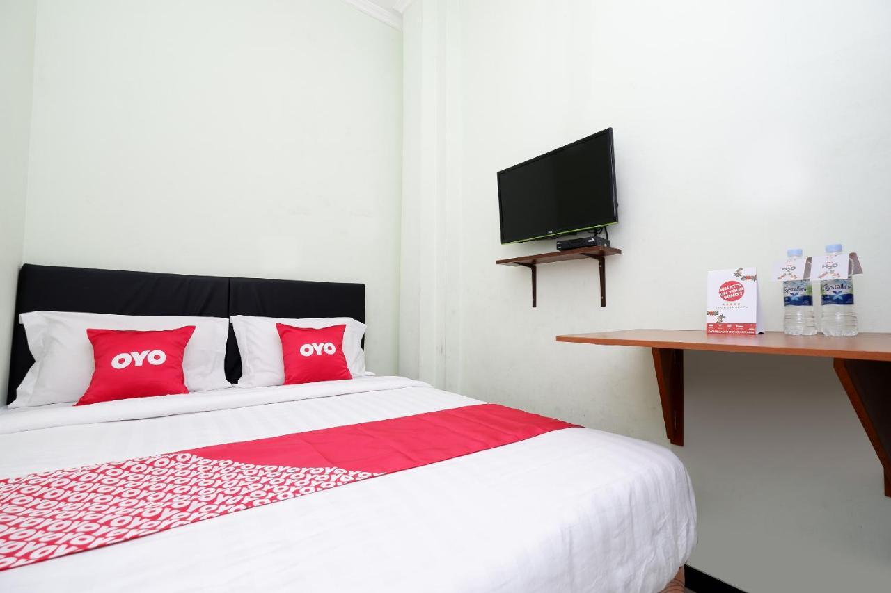 OYO 1815 Gatsu Residence Semarang Exterior foto