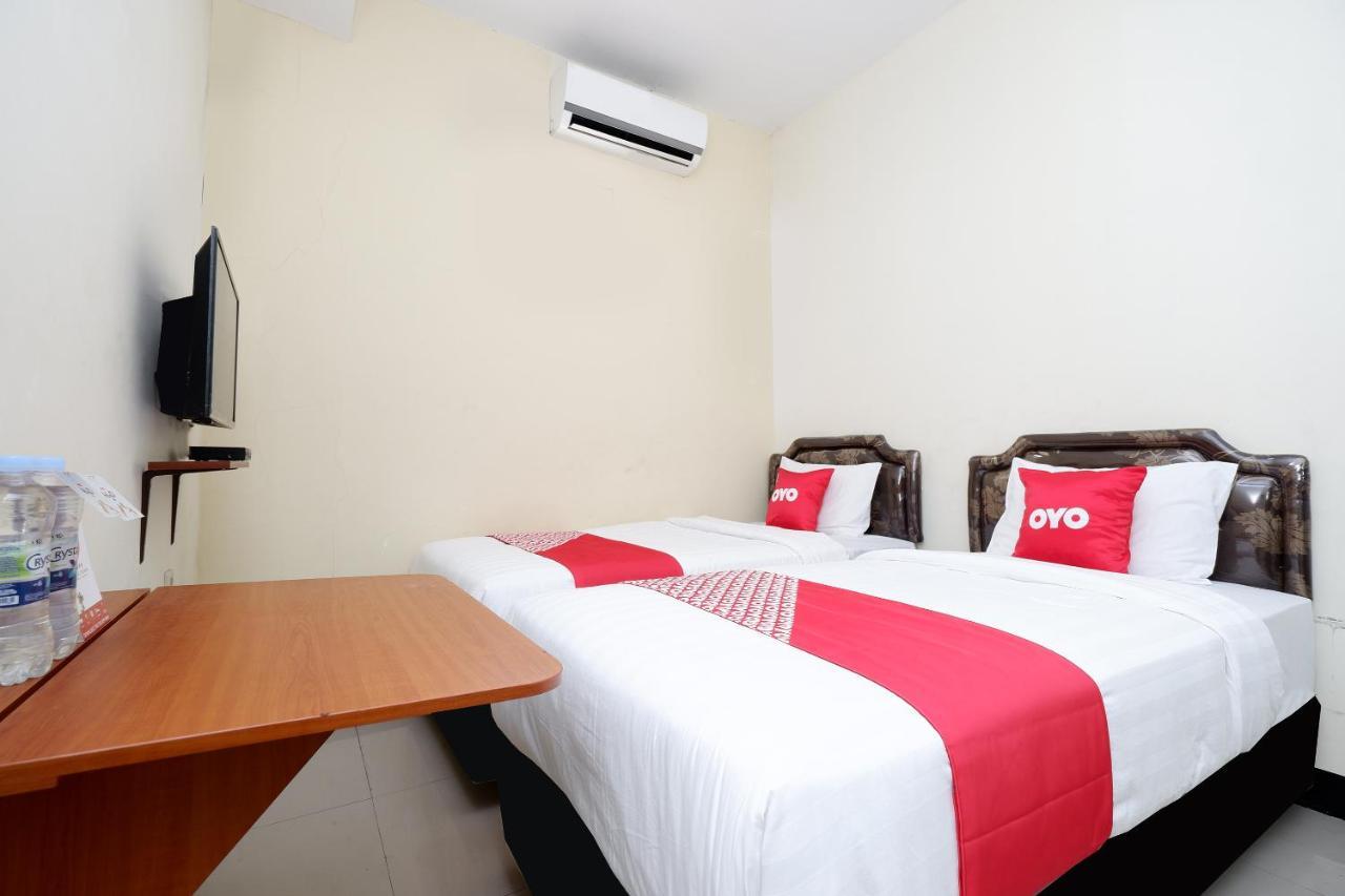 OYO 1815 Gatsu Residence Semarang Exterior foto