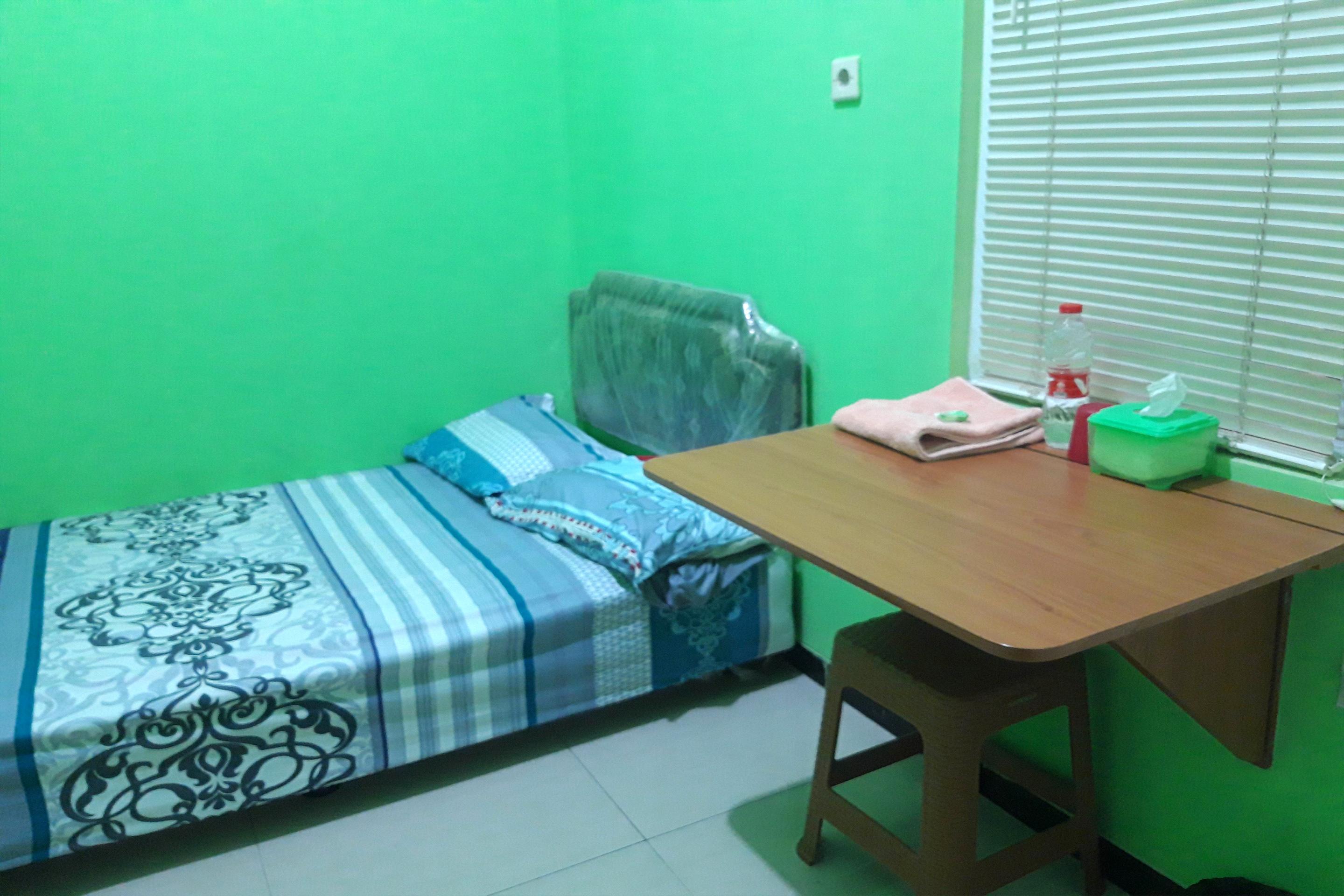 OYO 1815 Gatsu Residence Semarang Exterior foto