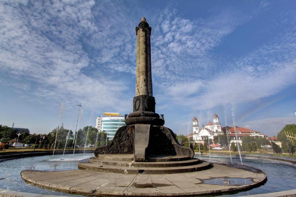 OYO 1815 Gatsu Residence Semarang Exterior foto